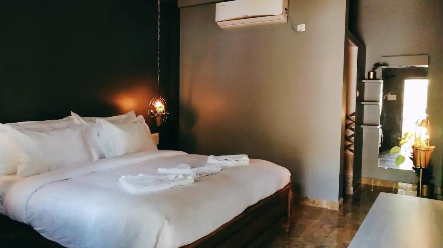 Tien B&B & Bistro Vagator Extérieur photo