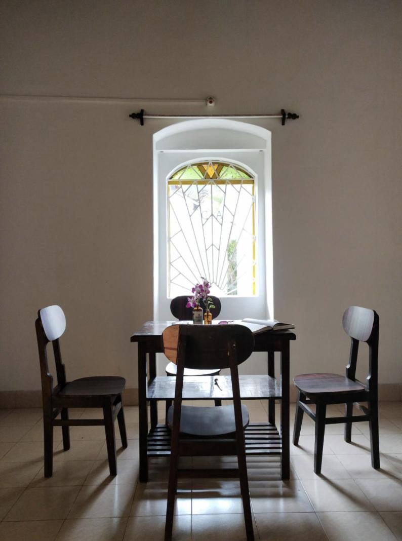 Tien B&B & Bistro Vagator Extérieur photo